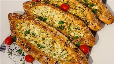 تعرف على طريقة تحضير فطائر دجاج وبطاطس مهروسة لإفطار اليوم 24 رمضان 2025