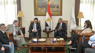 لنشر الوعي الثقافي وتعزيز الانتماء الوطني.. اجتماع يضم رئيس الأعلى للإعلام ووزير الثقافة والشركة المتحدة