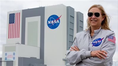 ناسا تتراجع عن إرسال أول امرأة إلى القمر استجابة لسياسات ترامب.. ما القصة؟
