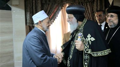 شيخ الأزهر يستقبل البابا تواضروس للتهنئة بقرب حلول عيد الفطر المبارك 