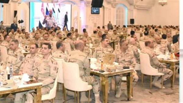 وزير الدفاع 