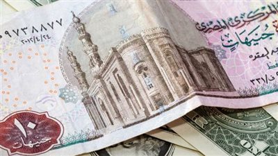 ارتفاع الجنيه مقابل الدولار في معظم البنوك المصرية مساء اليوم