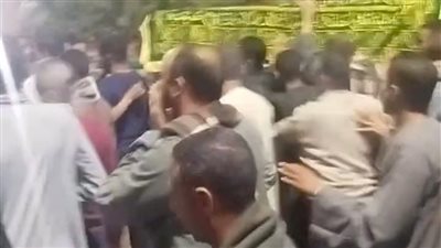 قنا تودع قارئها.. جنازة حاشدة لتشييع جثمان الشيخ حسن الدشناوي | بث مباشر