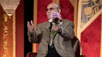 جامعة الأزهر تخطر الدكتور مبروك عطية باستدعائه للتحقيق بعد استضافته فنانين ومطربين| بث مباشر