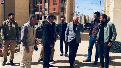 نائب رئيس المجتمعات العمرانية يكلف بسرعة تنفيذ المشروعات السكنية بمدينة حدائق العاصمة