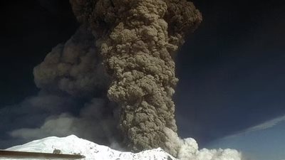 تحذيرات من احتمالية ثوران بركان في الولايات المتحدة خلال أسابيع