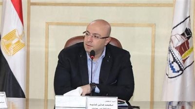 محافظ بني سويف في لقائه الأسبوعي: حلول عاجلة لمشكلات 4 قرى وصرف إعانة عاجلة لحالة إنسانية