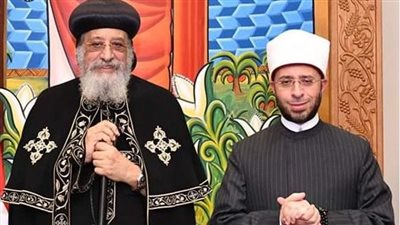 على رأسهم البابا تواضروس.. وزير الأوقاف يتلقى التهاني بمناسبة عيد الفطر المبارك من بعض الكنائس 
