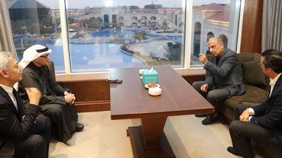 وزير الكهرباء يتابع تقدم مشاريع الطاقة الشمسية وتخزينها بالبطاريات الحديثة لتنويع مصادر الطاقة