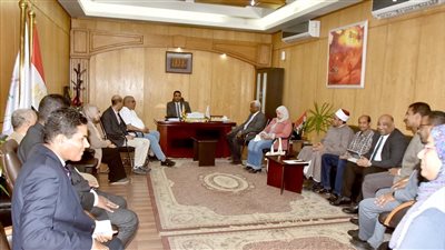 نائب محافظ الأقصر يترأس اجتماعًا تنسيقيًا لمبادرة ظواهر لمكافحة الإدمان