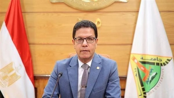 رئيس جامعة بنها