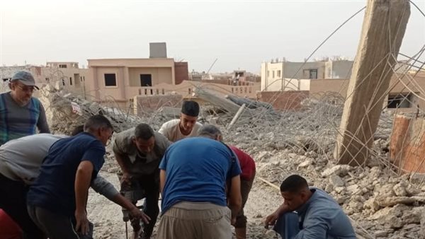 العقار المنهار