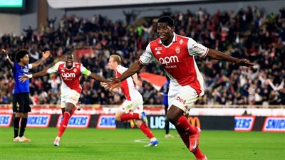 تحت أنظار محمد عبد المنعم.. نيس يخسر من موناكو في الدوري الفرنسي