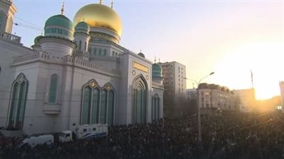 أكثر من 80 ألف مسلم يؤدون صلاة عيد الفطر في مسجد موسكو الكبير