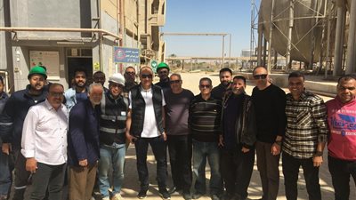 في زيارة مفاجئة.. وزير قطاع الأعمال يتفقد شركة النصر للأسمدة بالسويس