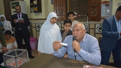 23 فائزا برحلات حج وعمرة بمسابقة القرآن الكريم في الوادي الجديد