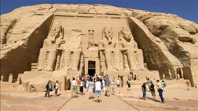 السياحة تشكل غرفة عمليات مركزية لمتابعة سير العمل بالمتاحف والمواقع الأثرية خلال أيام عيد الفطر 