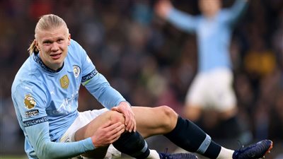 الكشف عن مدة غياب هالاند بسبب الإصابة