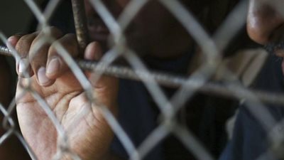 بسبب خلافات عائلية.. المشدد 6 سنوات لعامل بتهمة خطف طفل في قنا 