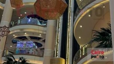 مصرع شاب سقط من الطابق الثامن في مول سيتي ستارز | بث مباشر