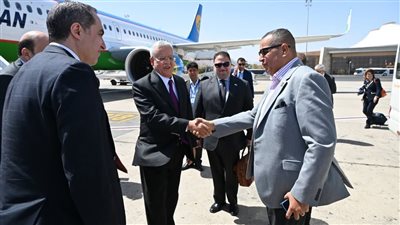 في طريقهم إلى أوزبكستان.. محافظ جنوب سيناء يلتقي رئيس مجلس النواب والوفد المرافق له بشرم الشيخ