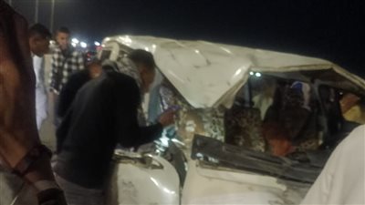 إصابة 9 أشخاص في انقلاب ميكروباص على الطريق الأوسطي