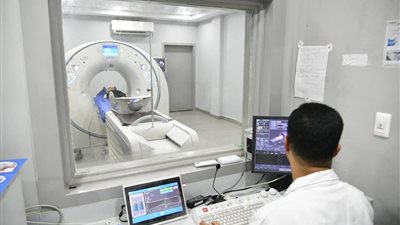 دار الرعاية تستقبل المتهمين بإصابة الصغيرة ضحية رشق الحجارة على قطار المنوفية