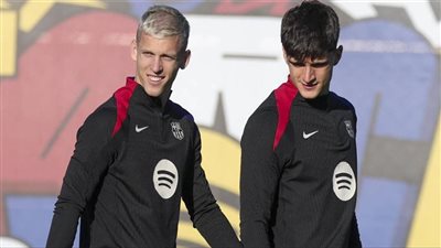 رسميًا.. الأعلى للرياضة يقر صحة تسجيل أولمو وباو فيكتور في قائمة برشلونة 