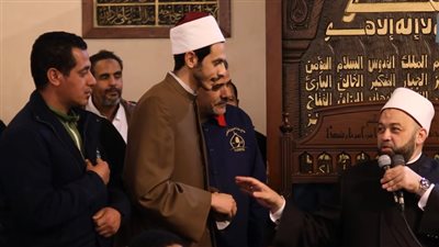 وعد الفائز بعمرة وأبدلها بأخرى مجازية.. منشور لإمام مسجد عمرو بن العاص يثير الجدل بين مستخدمي السوشيال ميديا