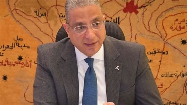 الدكتور أحمد الأنصاري