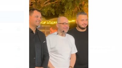 السنة الجاية مصر كلها هتعيد في الجنينة.. محمد كامل رئيس شركة حدائق يحتفل مع عمال وموظفي حديقة حيوان الجيزة بالعيد| فيديو