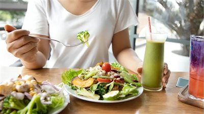 باحثون يكتشفون نظامًا غذائيًا جديدًا يقي من أمراض القلب والسرطان والسكتات الدماغية