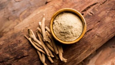 غذاء خارق مستخلص من الأعشاب الطبيعية.. تعرف على فوائد تناول الأشواغاندا 