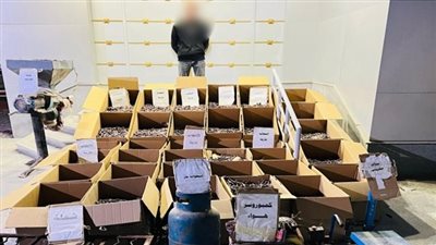 أكثر من مليون قطعة.. القبض على عامل لإدارته ورشة لتصنيع الألعاب النارية بالفيوم