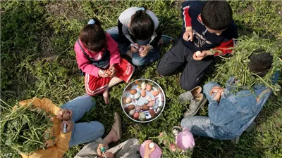 موعد اجازة شم النسيم 2025 باليوم والتاريخ.. لماذا يختلف الموعد كل عام؟