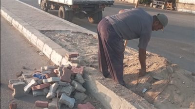 لتسهيل حركة المركبات.. استحداث منفذ مروري جديد أمام شارع الشيخ موسى بالأقصر