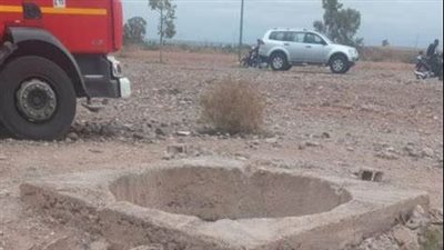 سقوط شاب داخل بئر في أرض زراعية بالمنيا | بث مباشر