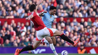 ماذا قدم عمر مرموش في أول ديربي مانشستر له بالدوري الإنجليزي؟