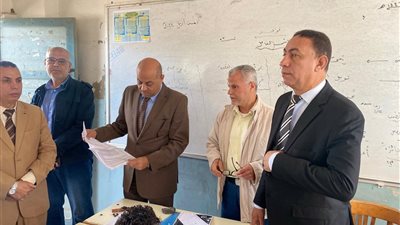 وكيل تعليم الدقهلية يجري جولة مفاجئة بمدارس السنبلاوين لمتابعة سير العملية التعليمية