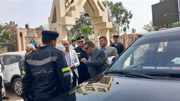 محافظ الدقهلية خلال