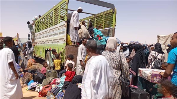 سودانيون على الحدود