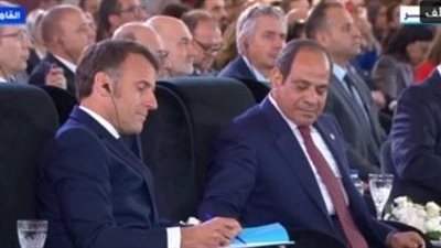 السيسي لرجال الأعمال الفرنسيين: بقول بمنتهى التواضع مصر فرصة.. وأنا عارف إنكم مبتضيعوش الفرصة 