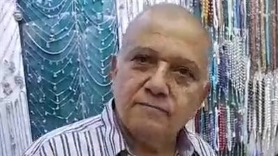 صاحب محل في خان الخليلي عن لقائه السيسي: عشرة عمري من 60 سنة وسلم عليا أول ما شافني| بث مباشر