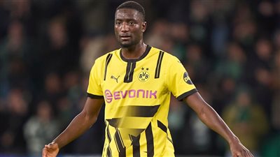 لاعب دورتموند: برشلونة رائع وفي قمة مستواه.. ومن الرائع التسجيل أمامه