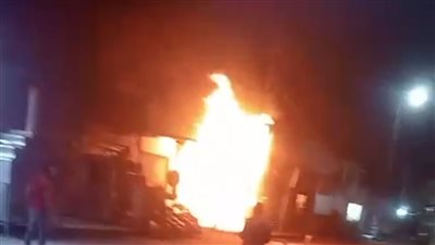 السيطرة على حريق اندلع في محل بجوار محطة إدفو بأسوان