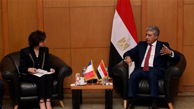 وزير السياحة يعقد اجتماعًا مع وزيرة الثقافة الفرنسية لبحث التعاون بين البلدين على المستوى الأثري