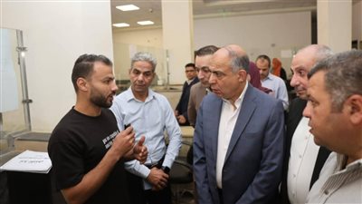 محافظ المنيا يشهد التشغيل التجريبي لمجمع خدمات أبا البلد بمركز مغاغة ويوجه بتزويده بخدمات إضافية