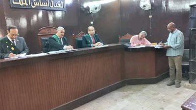 عايز 10 آلاف جنيه.. السجن 5 سنوات لشاب هدد ربة منزل بنشر صور خادشة لها بقنا