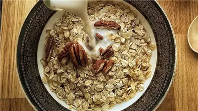 مع اقتراب الصيف.. تعرف على فوائد ماء الشوفان لخسارة الوزن وتحسين الهضم