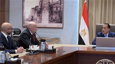 مدبولي يلتقي رئيس مجلس إدارة مجموعة 4iG المجرية لمتابعة سبل التعاون المشترك 